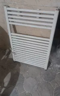 حوله خشک کن حمام