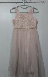 پیراهن دخترانه