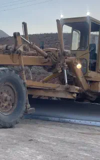 استخدام راننده گریدر کوماتسو 705