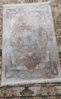 قالیچه.نویِ نو.زیر قیمت خریدم میدم