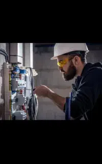 برقکاری فوری،عیب‌یابی و رفع اتصالی نصب آیفون