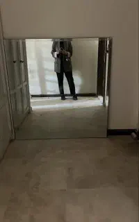 ایینه دیواری