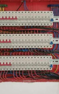 برق کشی،  برقکار، تابلو برق