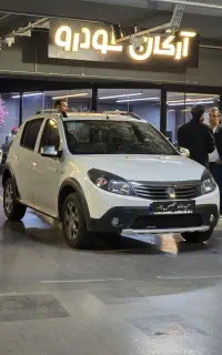 رنو ساندرو ۱۳۹۸ اتوماتیک.آرکان خودرو.ایران مال