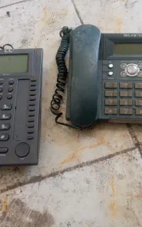 تلفن رومیزی کارکرده