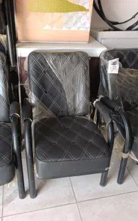 8عدد صندلی در حد نو