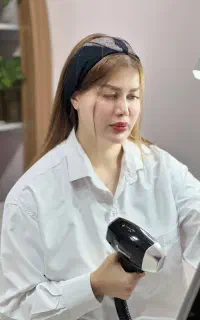 لیزر موهای زائدبانوان و آقایان