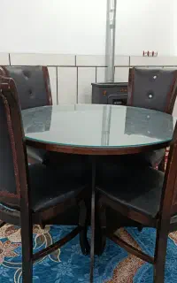 میز غذاخوری ۴ نفره