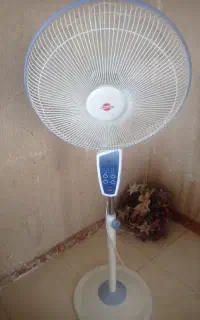 پنکه پایه دار و کنترلی پارس خزر