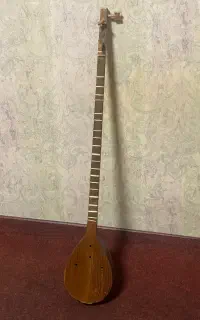سه تار تزئین و دکور