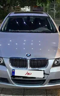 بی ام و ۳۲۰ ای