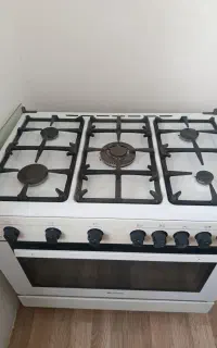 اجاق گاز فردار ( اسنوا مدل ROBINA)