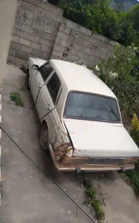 پیکان مدل ۸۳ قولنامه ای