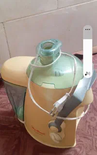 آبمیوه گیر
