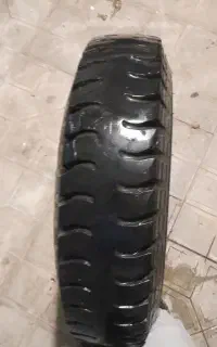 لاستیک عقب نیسان