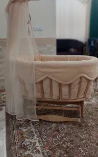 گهواره چوبی کودک
