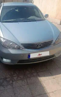 تویوتا کمری 2005