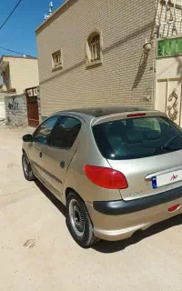 206 مدل ۸۳