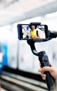 فیلمبردار و ادیتور