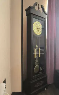 ساعت ایستاده چوبی