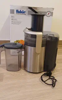 آبمیوه گیری  مارک fakir مدل( juic max )