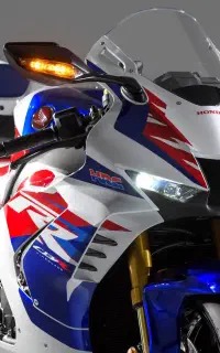 موتور سنگینCBR هوندا ۱۰۰۰