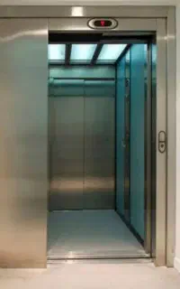 تعمیرات و سرویس کاری آسانسور