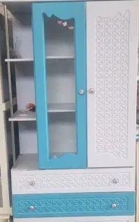 تخت و کمد کودک