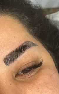 آموزش و خدمات لیفت ابرو و مژه