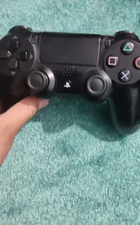 دسته پی اس فور بسیار تمیز