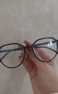 عینک نیم دایره