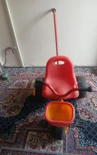 سه چرخ فروشی در حد