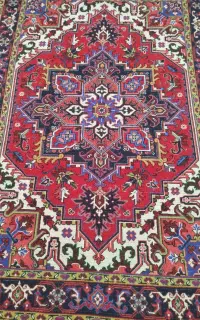 یک عدد قالیچه هریس تاجری