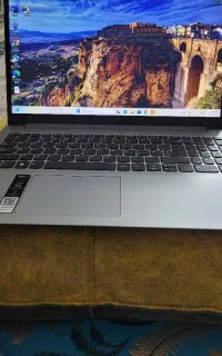 توزیع کننده سواری وانت و موتور و سرپرست