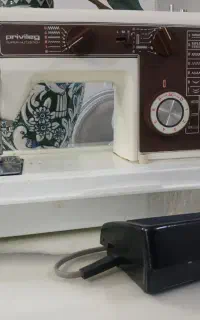 چرخ خیاطی آلمانی در حد نو