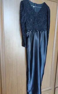 لباس مجلسی مشکی نو سایز۴۴تا۴۶ندازه هست