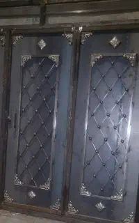 درب حیاط و ماشین رو نو