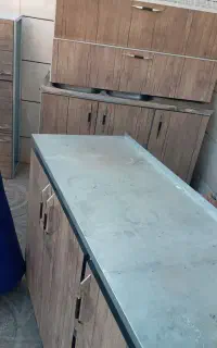 کابینت فلز ورق محکم و درب ام دی اف در حد نو و سالم