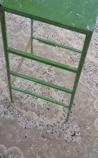 فروش چهارپایه آهنی ۱۲۰ محکم و بادوام