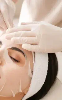 نیازمند فیشیال کار با سابقه در کلینیک زیبایی