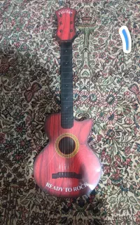 تعدادی اسباب بازی در حد نو