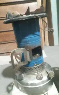 چراغ علاالدین نفتی،پایه یخچال چرخدار