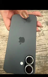 گوشی آیفون ۱۷ نرمال