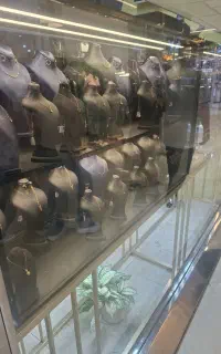 ویترین فروشی مناسب طلا، بدلیجات و نقره