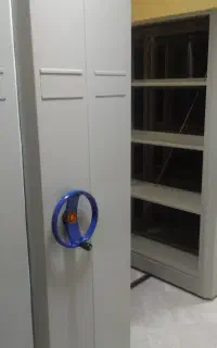 آرشیو اسناد با کمترین فضا - قفسه ریلی محکم و شیک