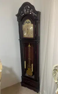 ساعت ایستاده