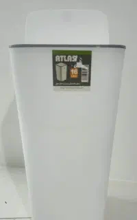 سطل پلاستیکی