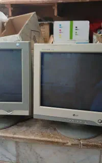 مانیتور CRT 17 اینچ