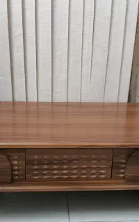 جلومبلی و میز عسلی
