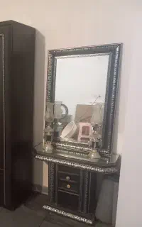 بوفه‌‌وآینه‌شمعدان